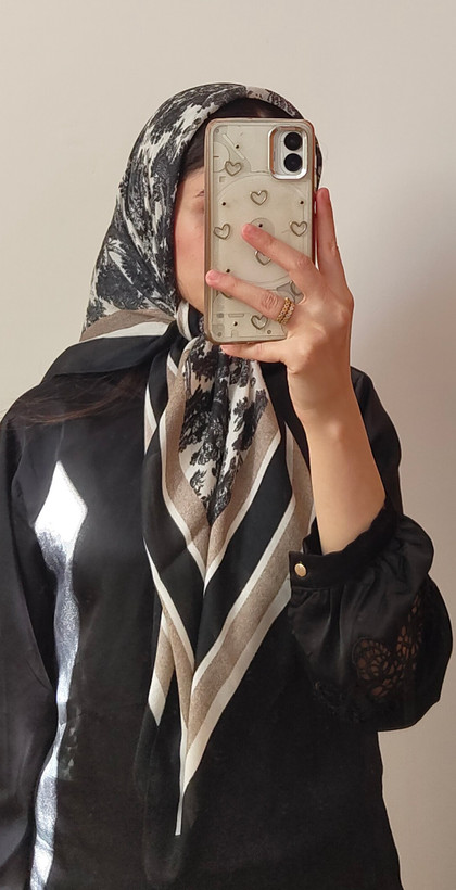 روسری نخی دور دوخت